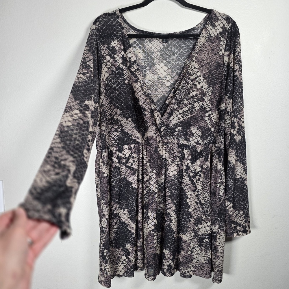 Torrid Womens 5X Snake Print Babydoll Mesh Sheer Gauzy Flowy Top Mob Wife